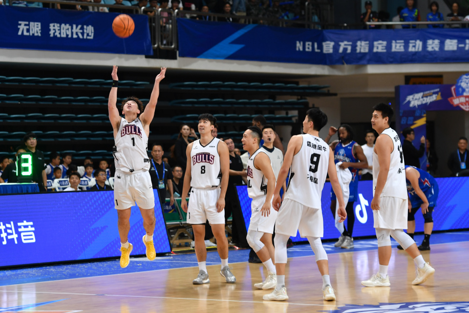 HkMcM, src